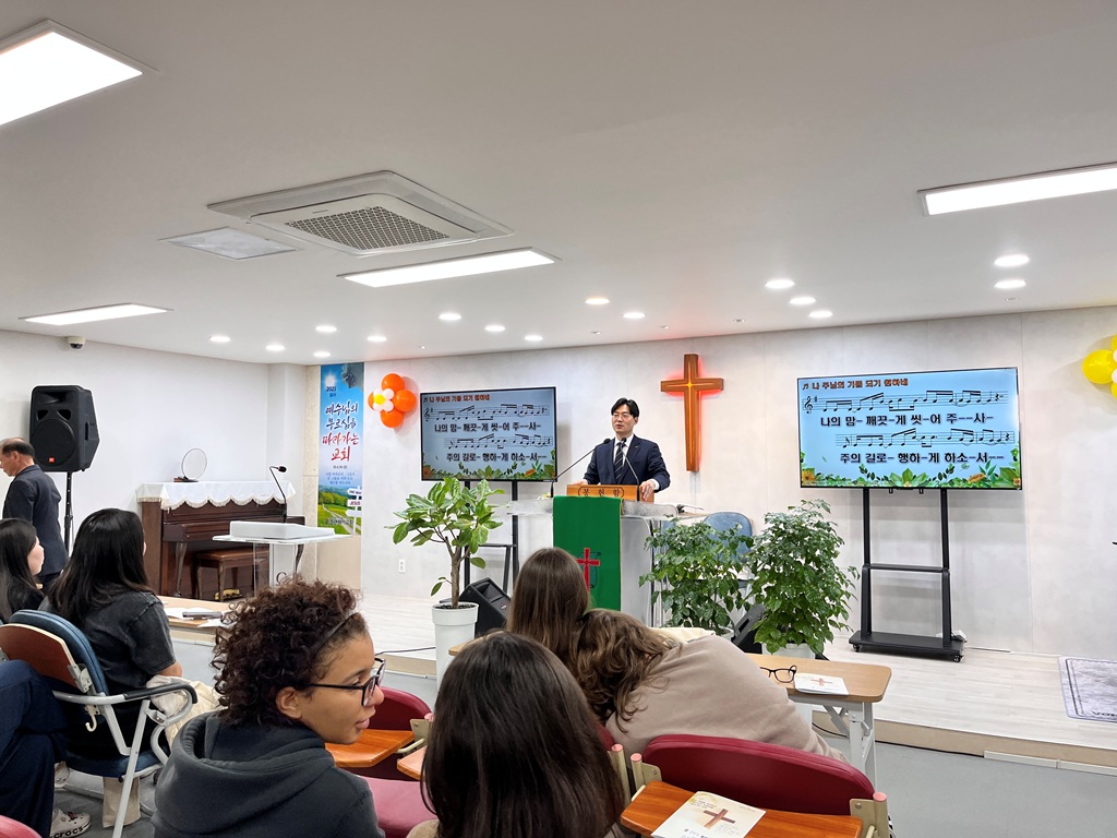 목여상 유학생들과 함께하는 예배3.jpg